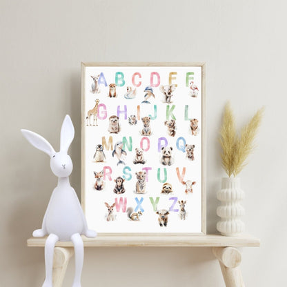 Affiche Abécédaire Animaux tout en Couleurs  décoration murale chambre bébé enfant.